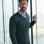 12 gauge v-neck jumper