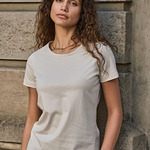 Ladies' Fashion Sof Tee